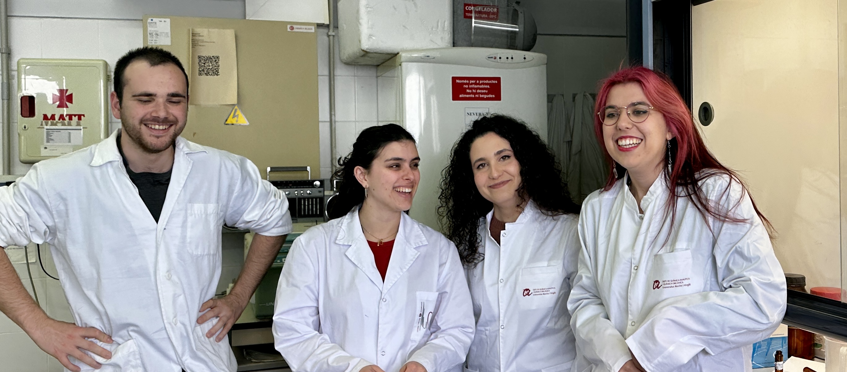 |Alt imatge central|